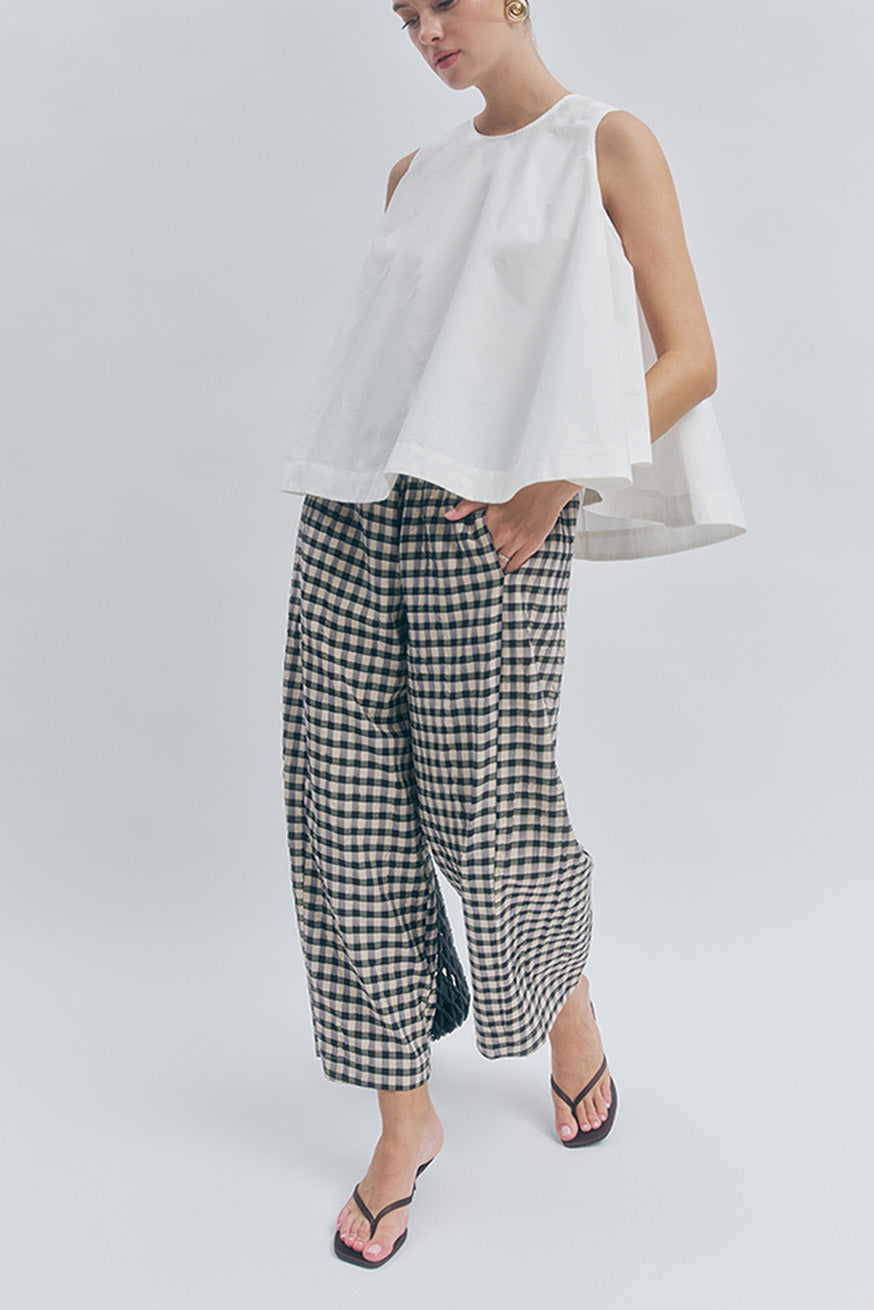 ARI PANT – Maude Club